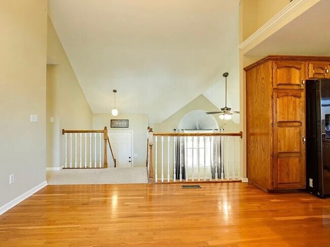 604 SW Nelson Dr