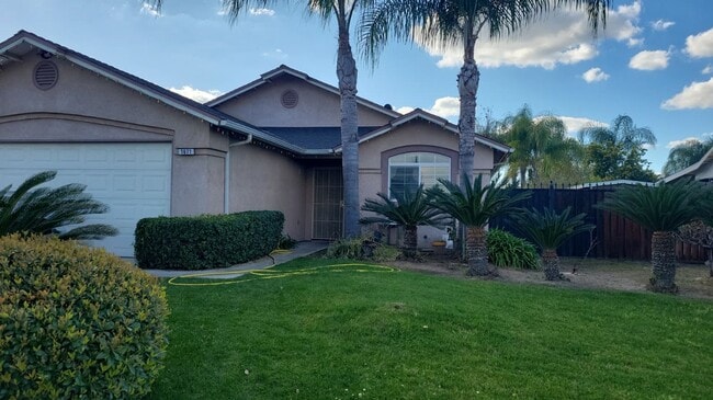 Photo - 1671 Hume Dr