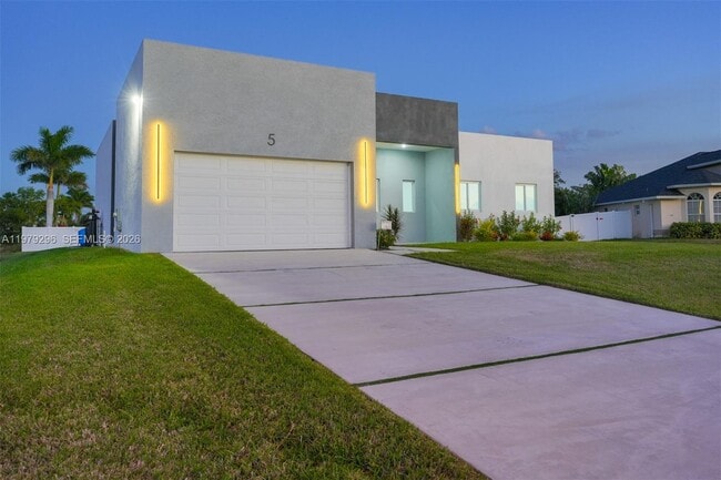 Photo - 5 SW 26th Pl