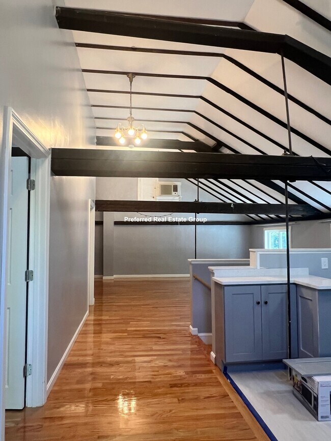 Photo - 1749 Canton Ave