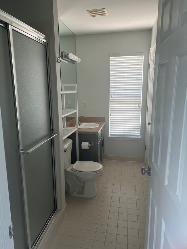 Photo - 1543 Cass Lake Rd Unidad Vistas