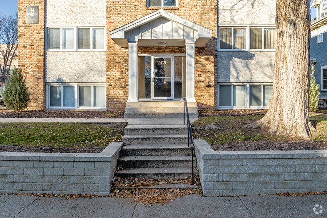 Building Photo - 2420 Dupont Ave S Rental