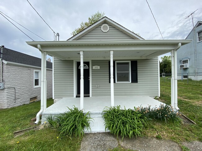 Building Photo - 102 Ellis St