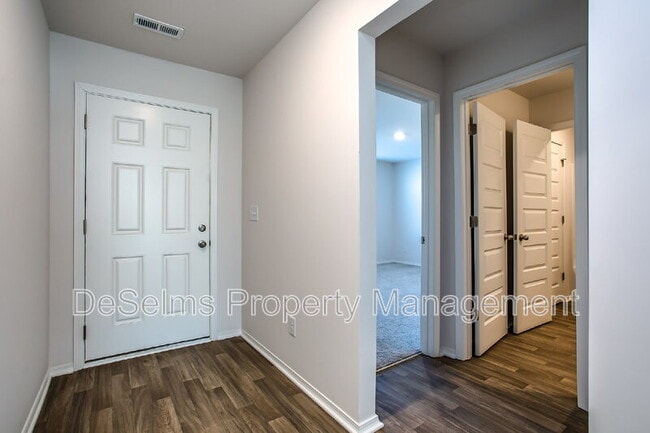 Photo - 2206 Yearling Dr