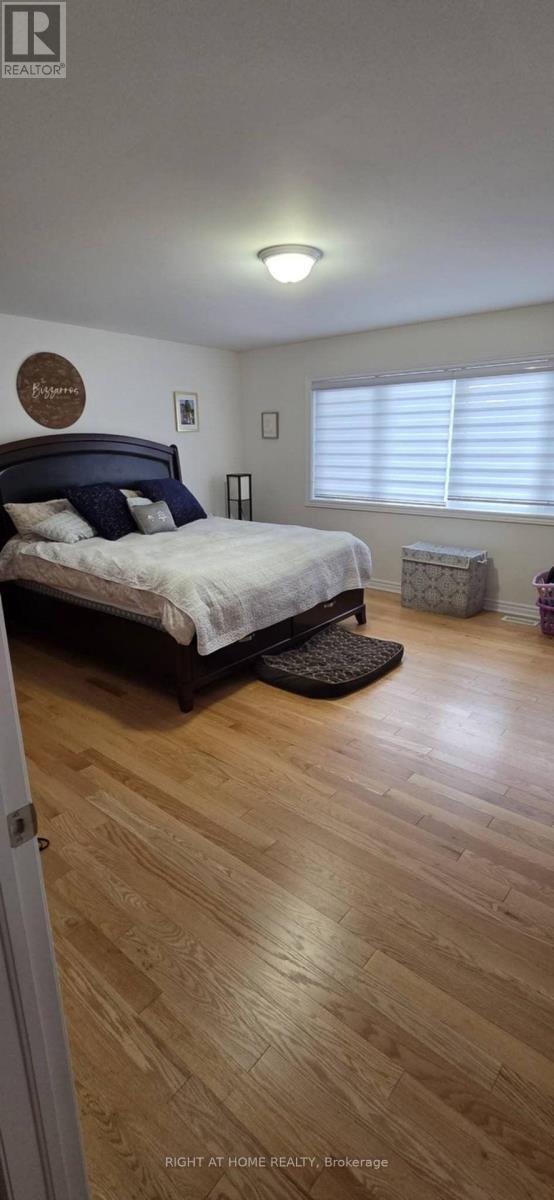 Photo - 941 Wickham Rd