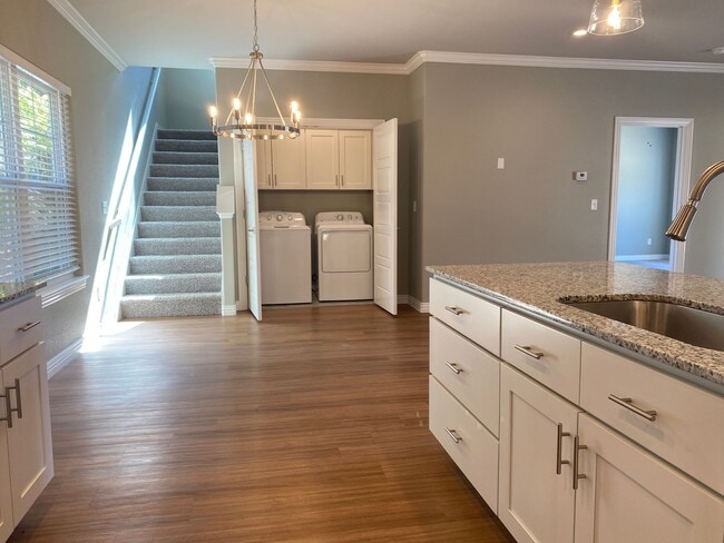 Photo - 2021 N Penelope Ln