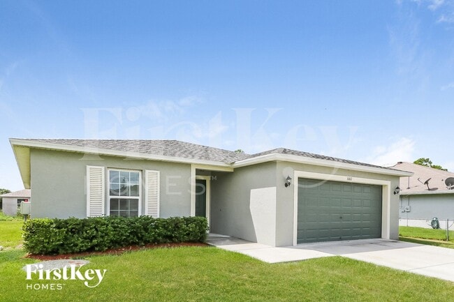 Photo - 1682 SW Crawford Ave