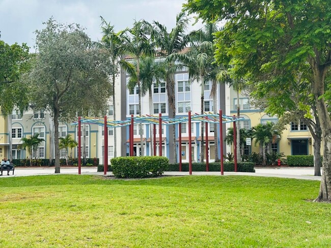 Photo - 533 NE 3rd Ave Unit 341