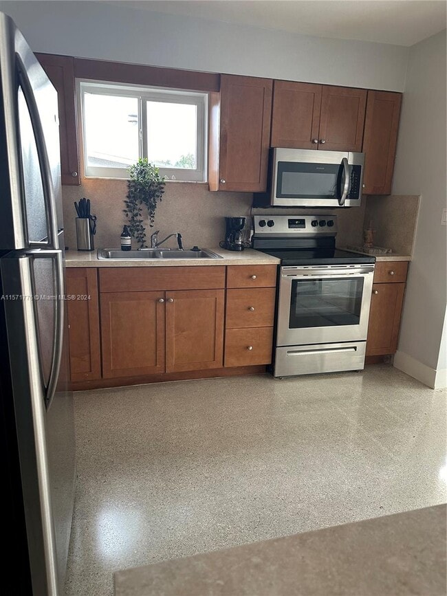 Photo - 12115 SW 5th Ct