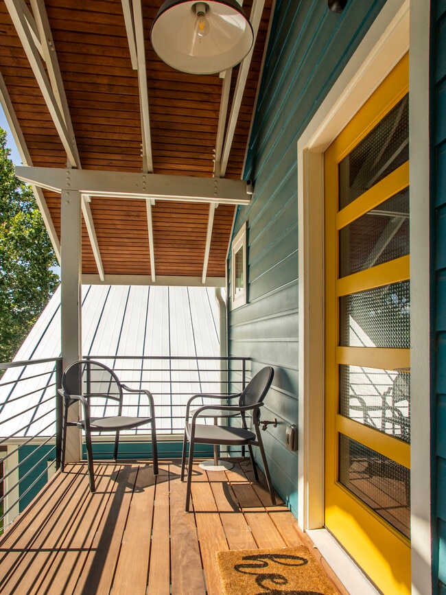 Photo - 2016 McCloskey St Unit 2