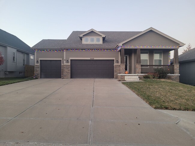 Amazing 4 Bedroom in West Omaha With Acces... - Amazing 4 Bedroom in West Omaha With Acces... House