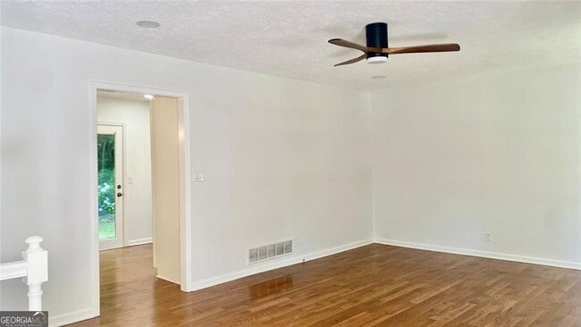 Photo - 1807 Merry Oak Rd SW