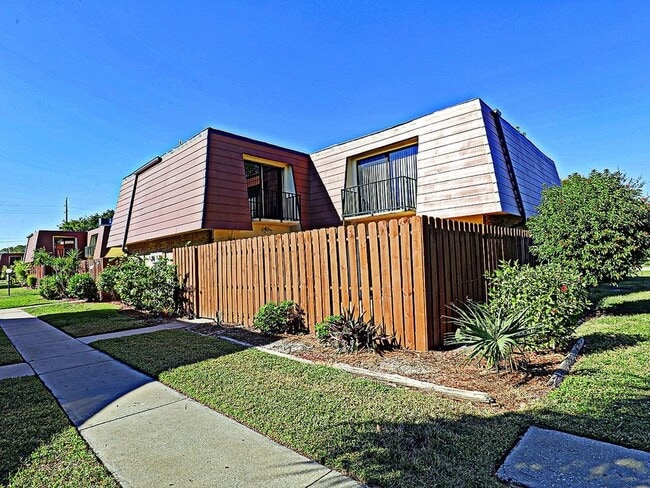 Building Photo - 1556 Park Meadows Dr Unit 1556 Park Meadows Drive, 1