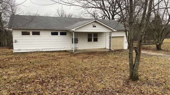 Photo - 3 Bedroom, 1 Bathroom Home Close to Fort L...