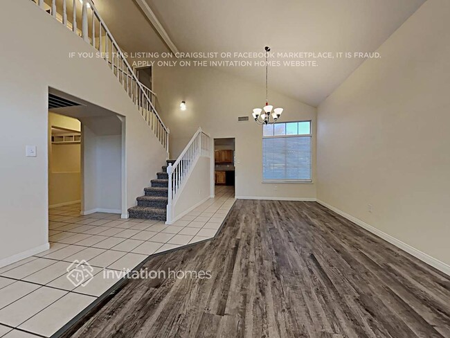 Photo - 7720 Fall Cliff Rd