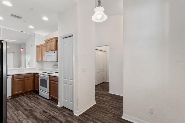 Photo - 819 Fairwaycove Ln Unit 206