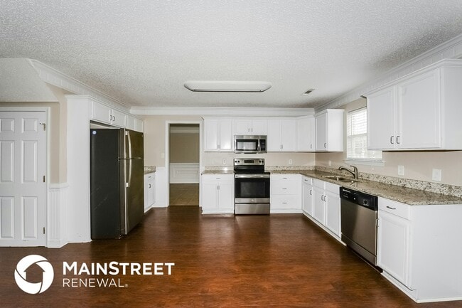 Photo - 301 Lyman Ct