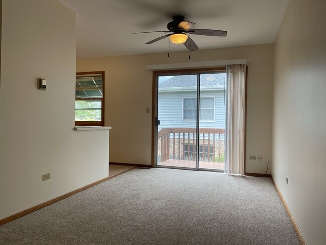 Photo - 350 College St