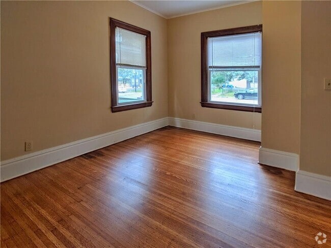 Building Photo - 1208 S Plymouth Ave Unit 1208 Rental