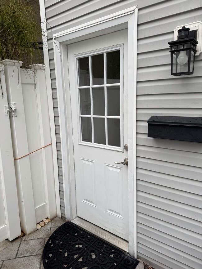 Photo - 18 Fairwood Ln Unidad Apt for rent