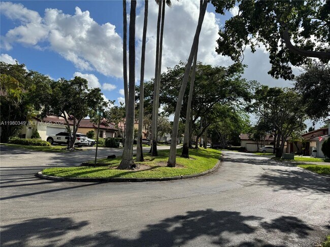 Photo - 17340 NW 63rd Ave