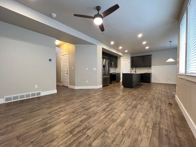 Photo - Coming soon! 3 Bedroom/2.5 Bathroom Townho...