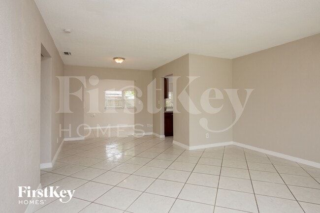 Photo - 3430 NW 34th St