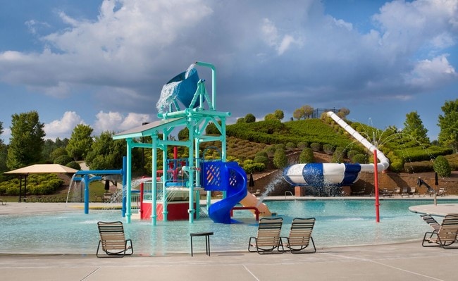 Photo - Heritage Pointe at the Georgian