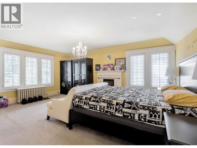 Photo - 1670 W 49th Ave