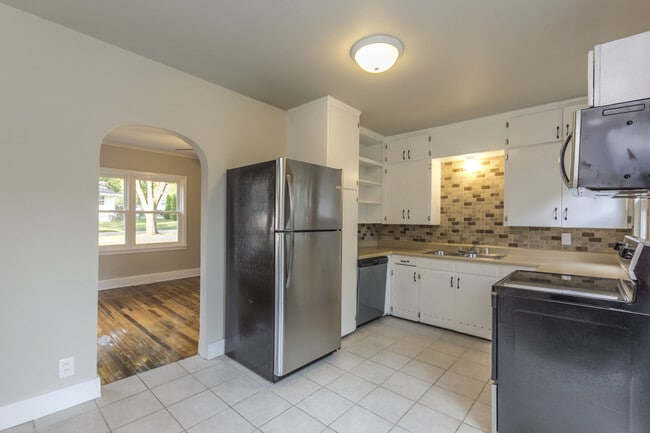 Photo - Adorable 2 Bedroom 1 Bath Home