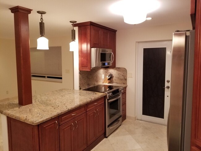 Photo - 2857 NE 32nd St Unit 8