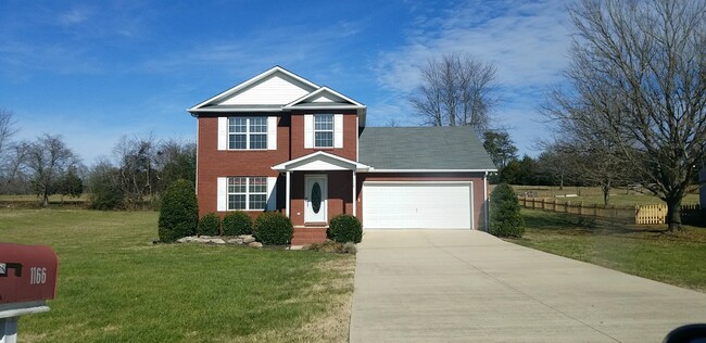 Beautiful brick home - 1166 Belmont Dr Casa