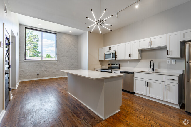 Interior Photo - 628 Madison Ave Rental