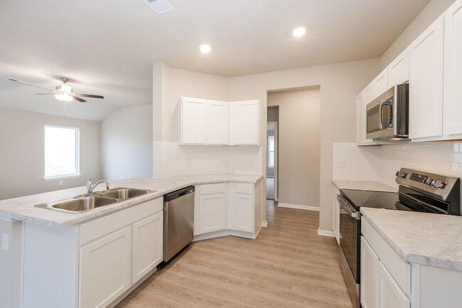 Photo - Beautiful, bright and brand new!!! 3 Bed / 2 Bath in Spring Hill, KS - PRICE DROP!