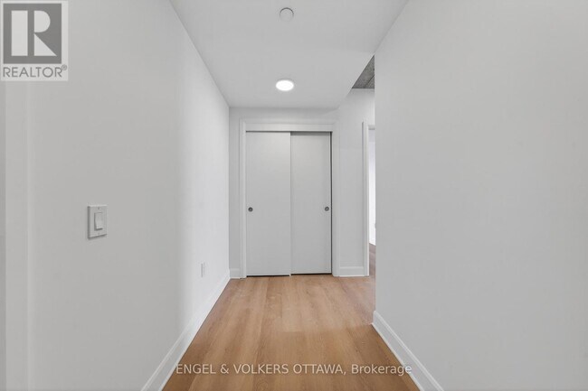 Photo - 1360 Carling Ave Unit 2307