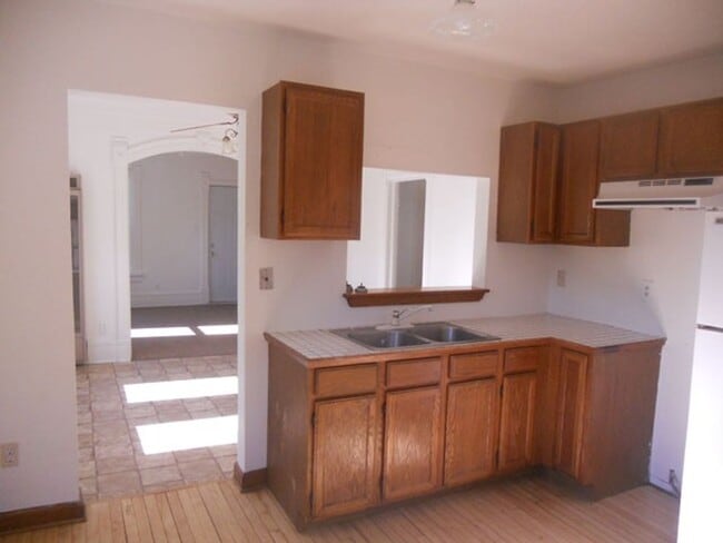 Photo - 205 1/2 Park Street