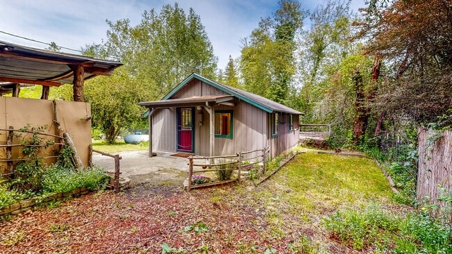Photo - Adorable West County One Bedroom Cottage