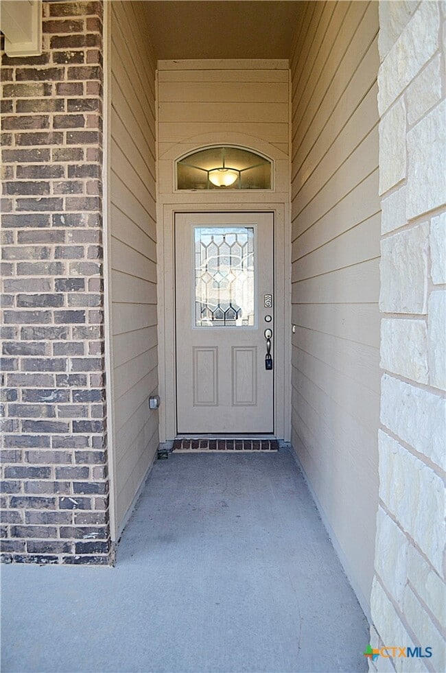 Photo - 2606 Cortona St