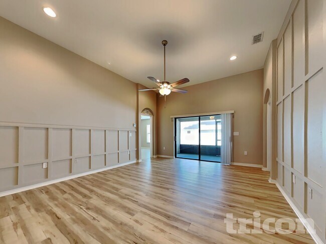 Photo - 3140 Kiwi Ave