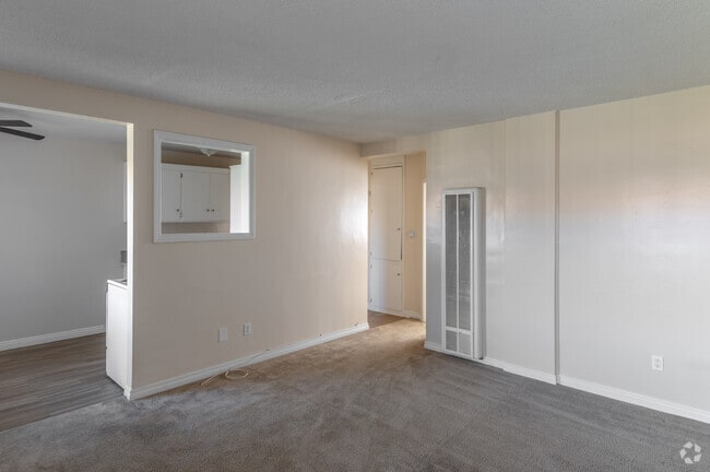 1HAB, 1BA - 650 ft²