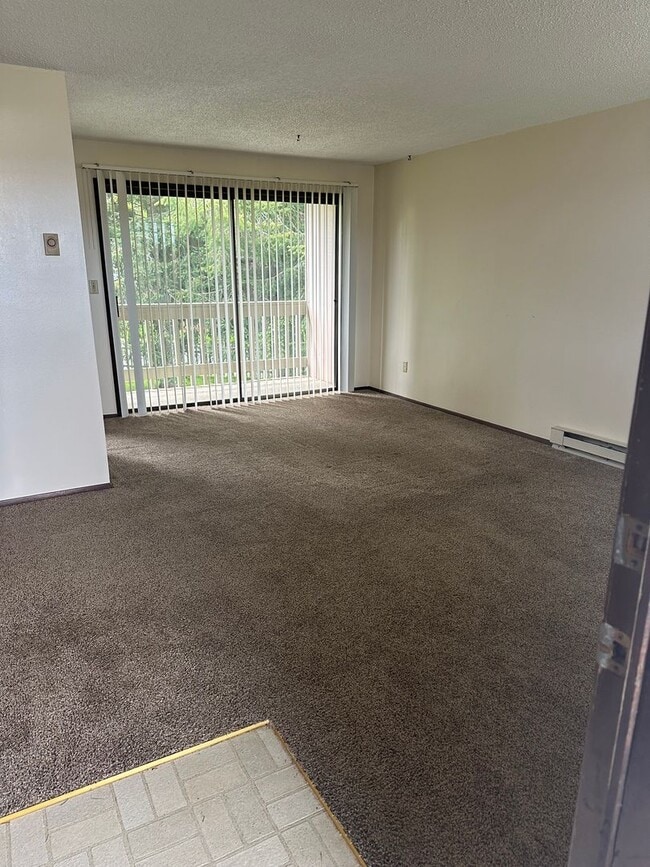 Photo - 920 6th St Apartment Unit #3