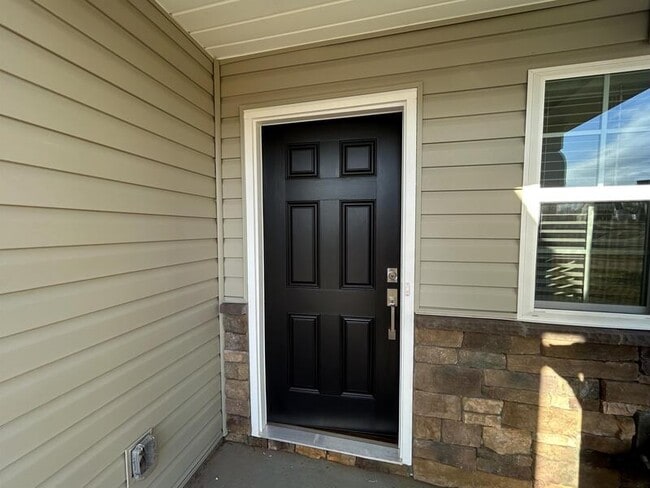 Photo - 516 Brasstown Ct