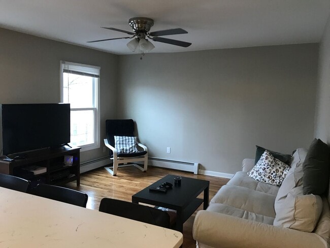 Photo - 28 Nash St Unit 2