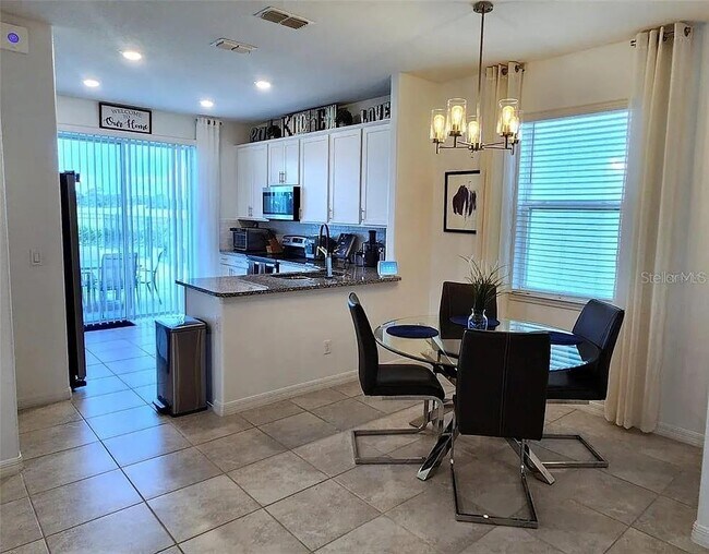 Photo - 2286 Nuthatch St