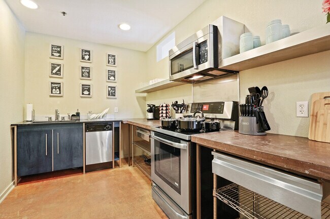 Photo - 1041 Constance St Unit SI ID1265385P