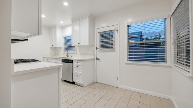 Kitchen - 11216 Tiara St