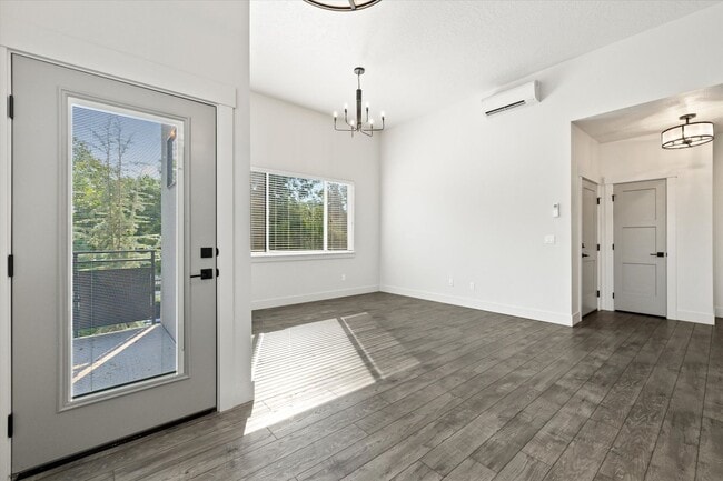 Photo - 174 S Kestrel Pl Unit 104