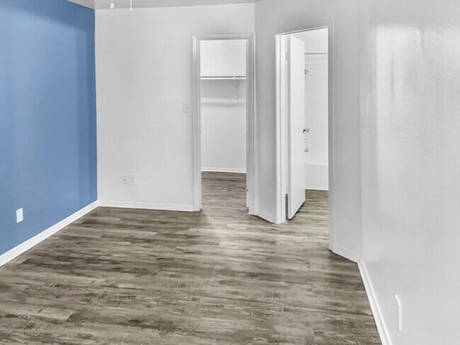 2 BR, 2BA - Bedroom 1 w/Bath