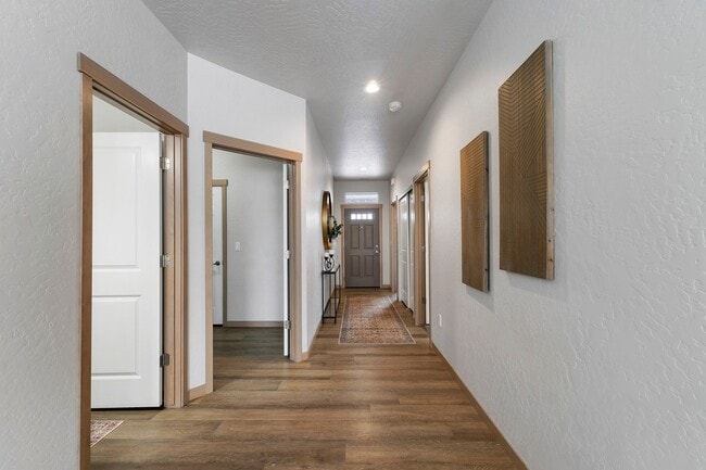 Building Photo - Majestic Villas Rental