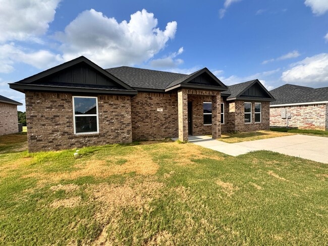 Building Photo - Brand-New 3 Bed, 2 Bath Home on Sweet Pea ...